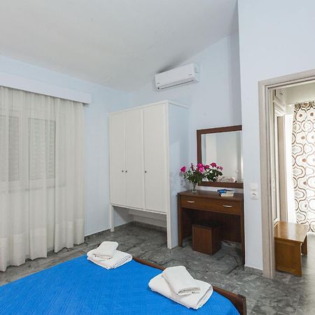 Remvi Hotel - Apartments Stoúpa Dış mekan fotoğraf