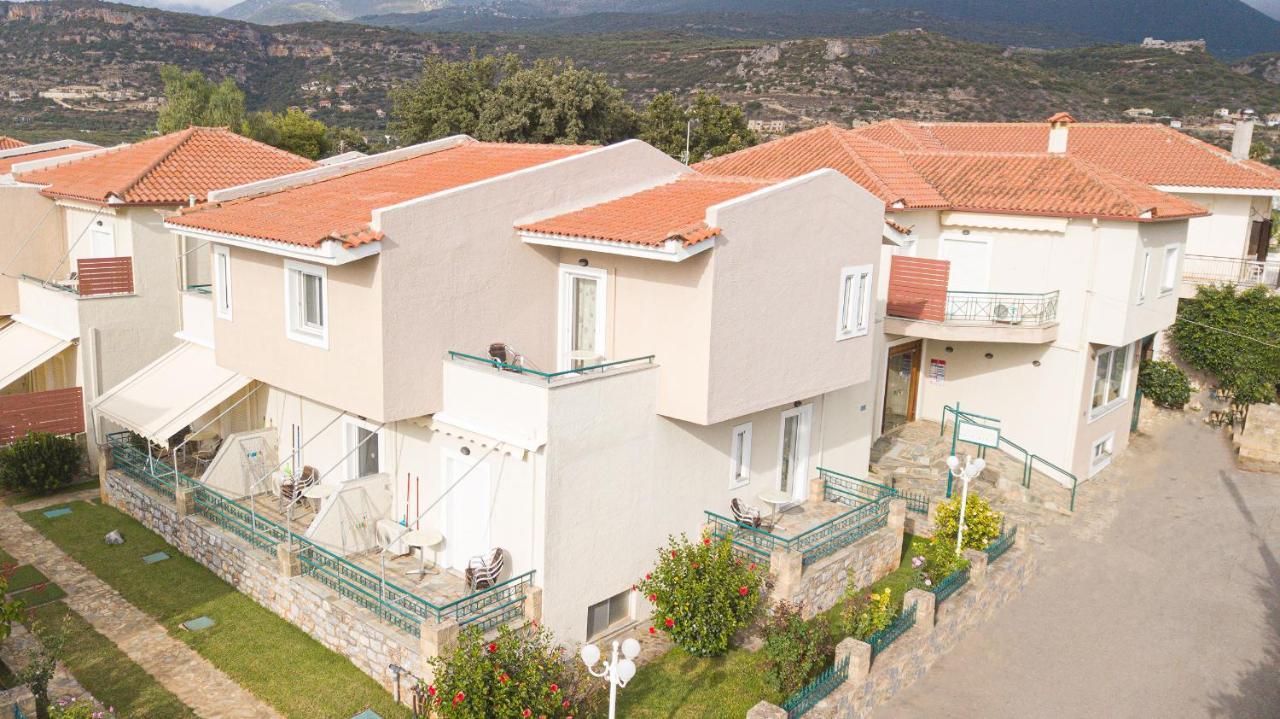 Remvi Hotel - Apartments Stoúpa Dış mekan fotoğraf