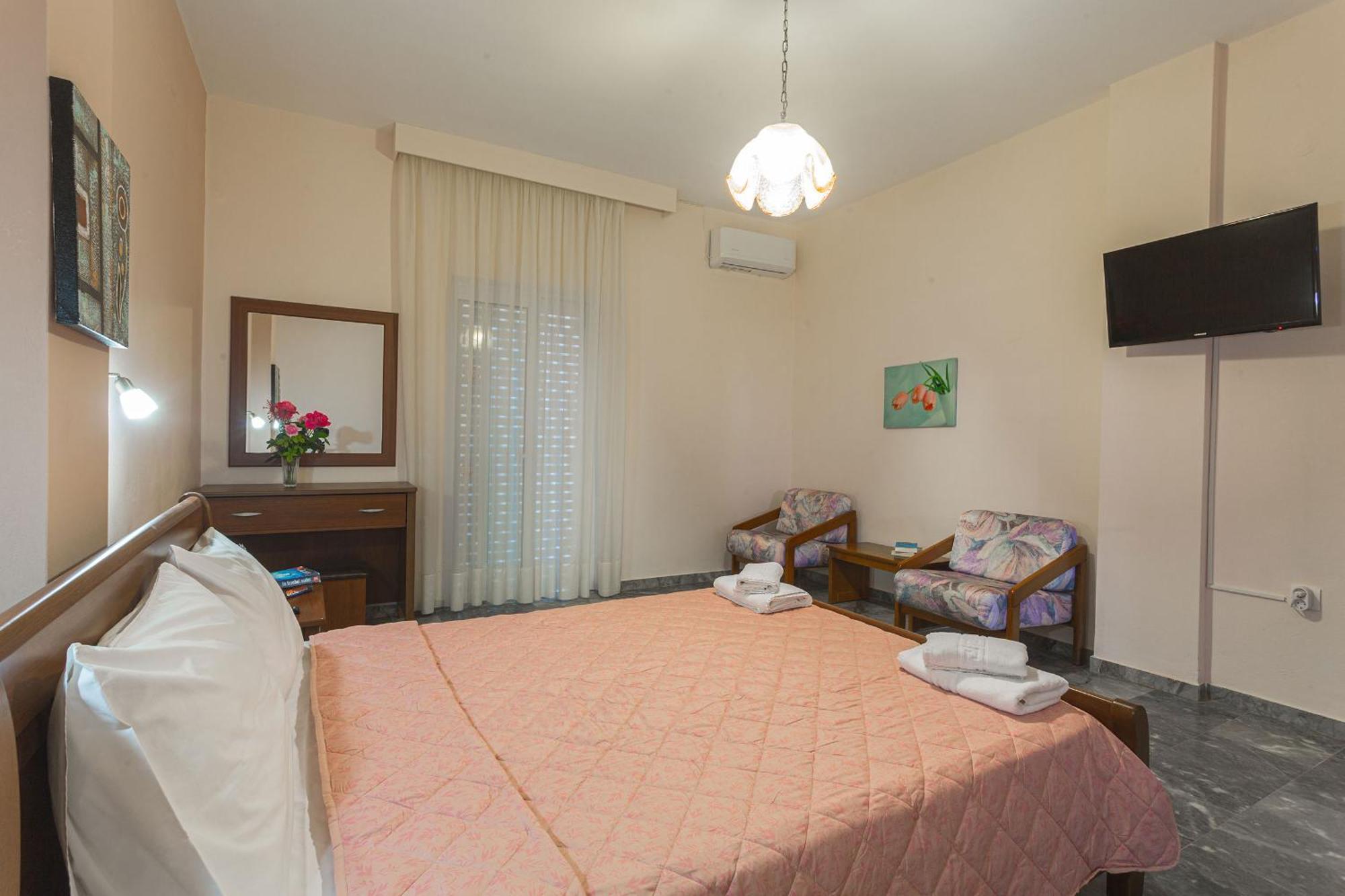 Remvi Hotel - Apartments Stoúpa Oda fotoğraf