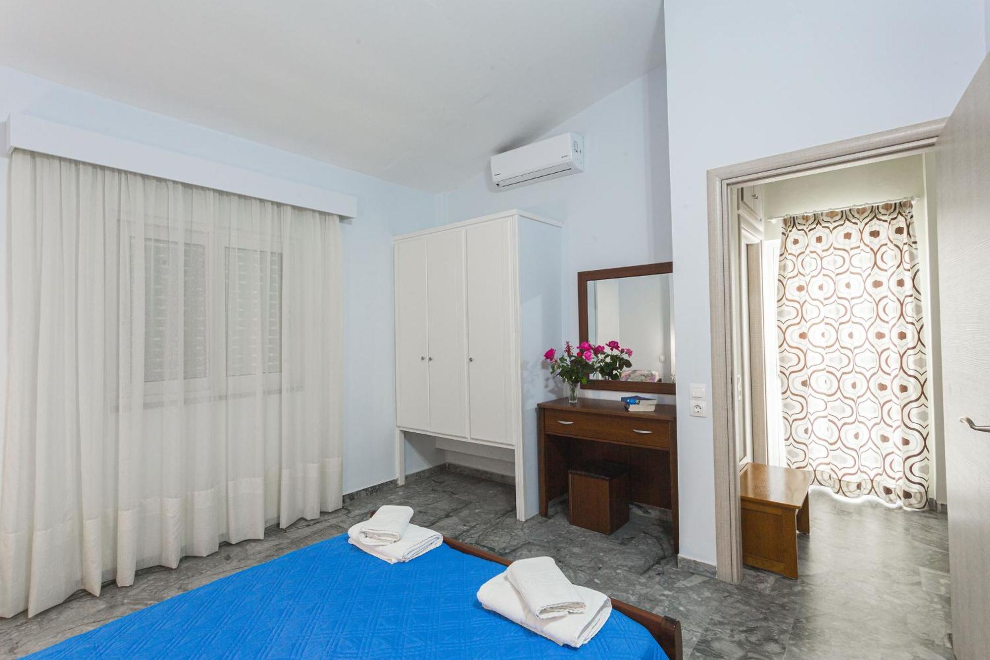 Remvi Hotel - Apartments Stoúpa Dış mekan fotoğraf