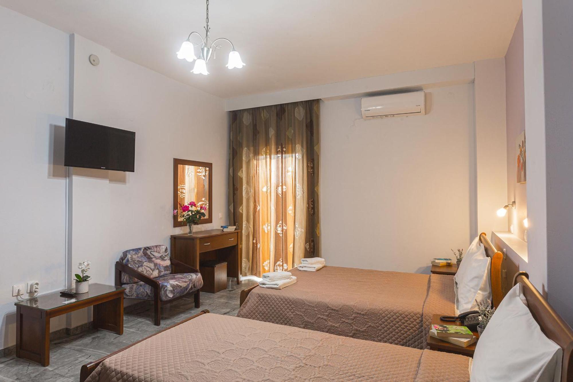 Remvi Hotel - Apartments Stoúpa Dış mekan fotoğraf