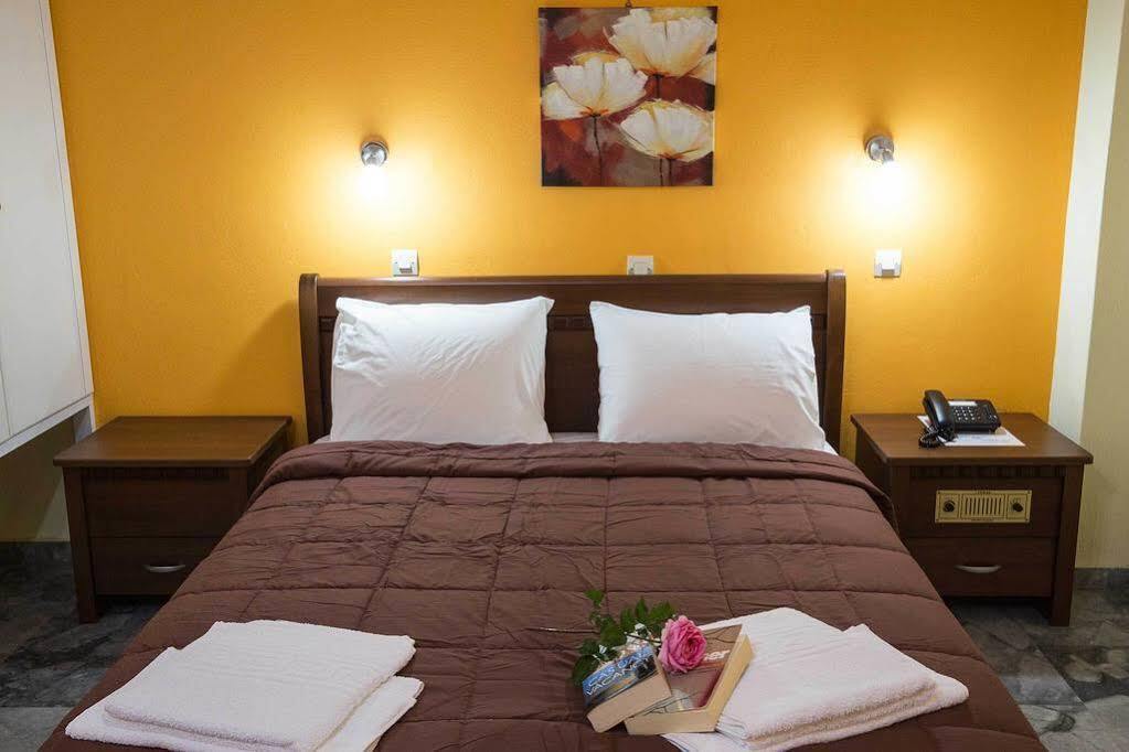 Remvi Hotel - Apartments Stoúpa Dış mekan fotoğraf